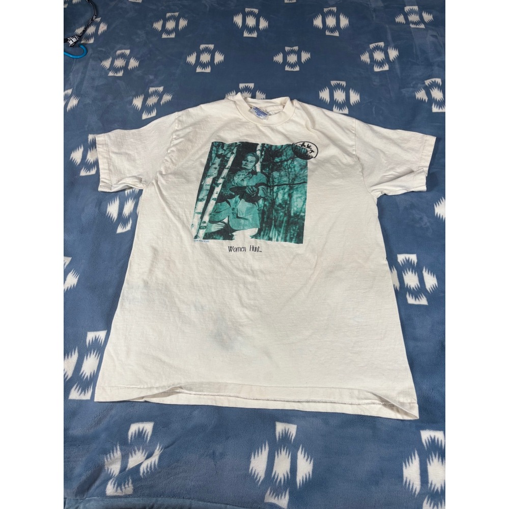 Vintage 1995 Hanes Beefy-T Women Hunt Graphic T-Shirt Mens Medium Cream USA Made